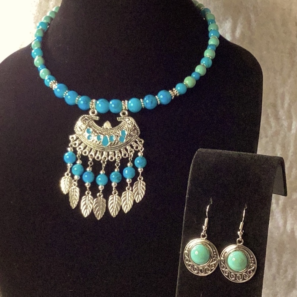 Silver Boho Bib Turquoise Beads Necklace